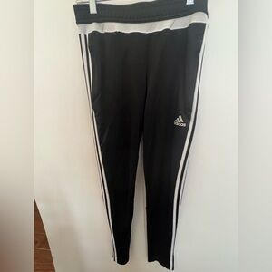ADIDAS WOMENS BLACK TRACK PANTS   CLIMACOOL  SIZE SMALL.  ZIPPERED SIDE POCKETS
